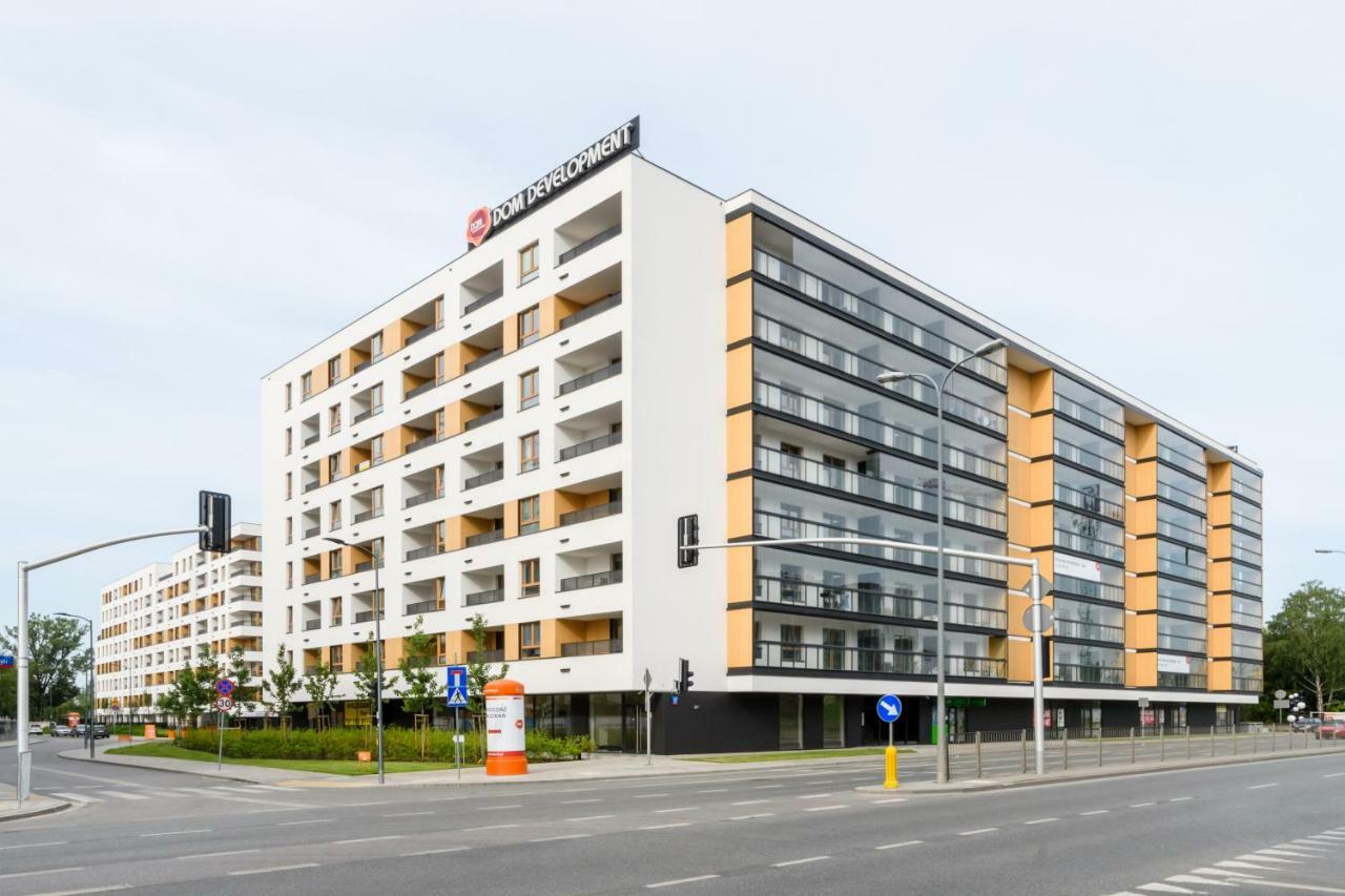 M&R Apartament Airport&Business Deluxe Cybernetyki 17 - Underground Garage - Free Wifi - Netflix - Air Conditioning - Self Check-In, Close By Chopin Airport Varsovie Extérieur photo